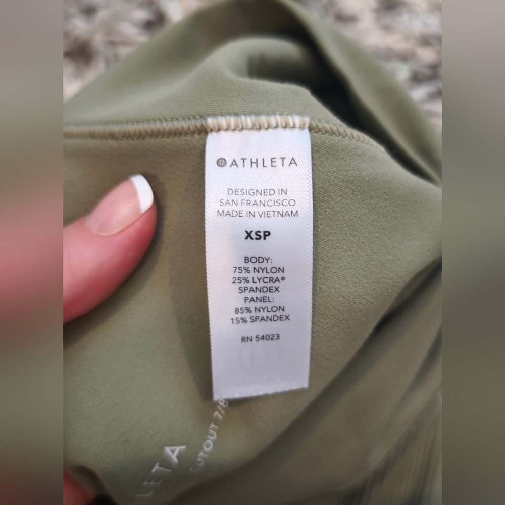 Athleta Womens Salutation Stash Pocket II Leggings - Picture 10 of 10